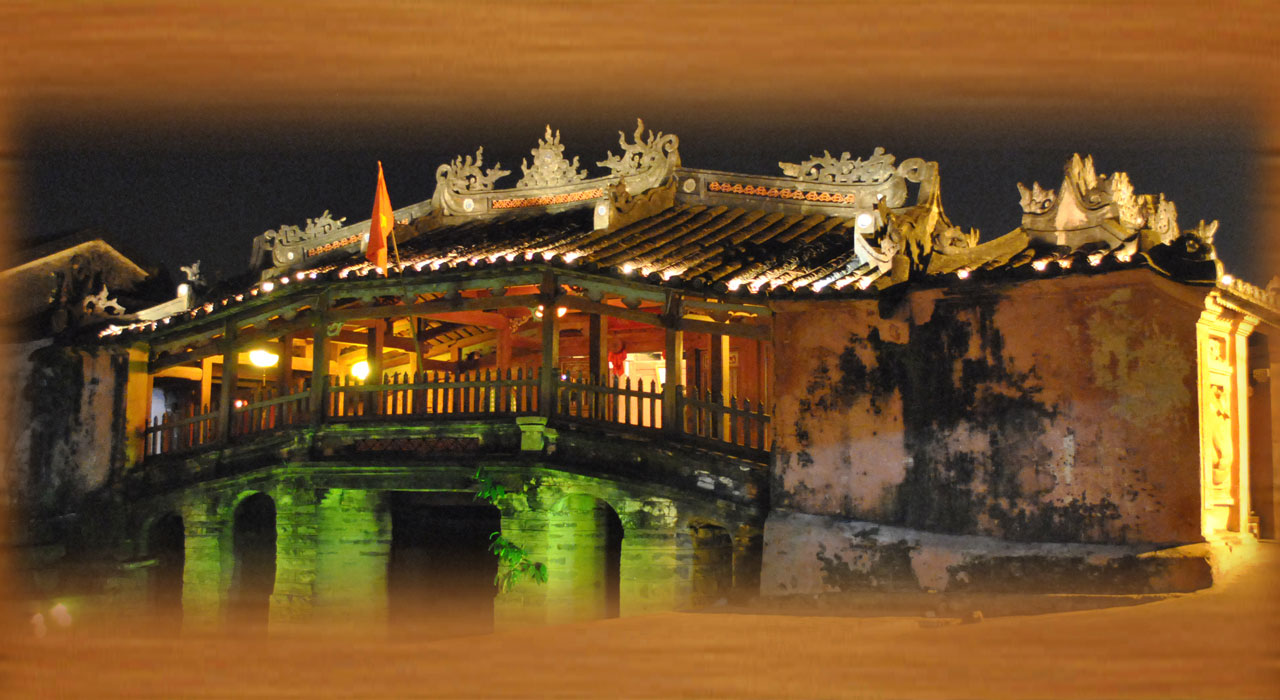 일본교(來遠橋) 야간 조명